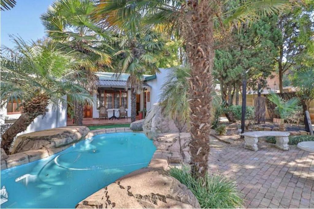 The Link Guest Lodge เคมป์ตัน พาร์ค ภายนอก รูปภาพ